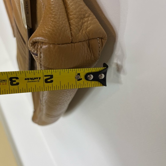 Isaac Mizrahi Leather Shoulder Bag Tan Caramel Brown Fall Purse Y2K Minimalist - Picture 3 of 16